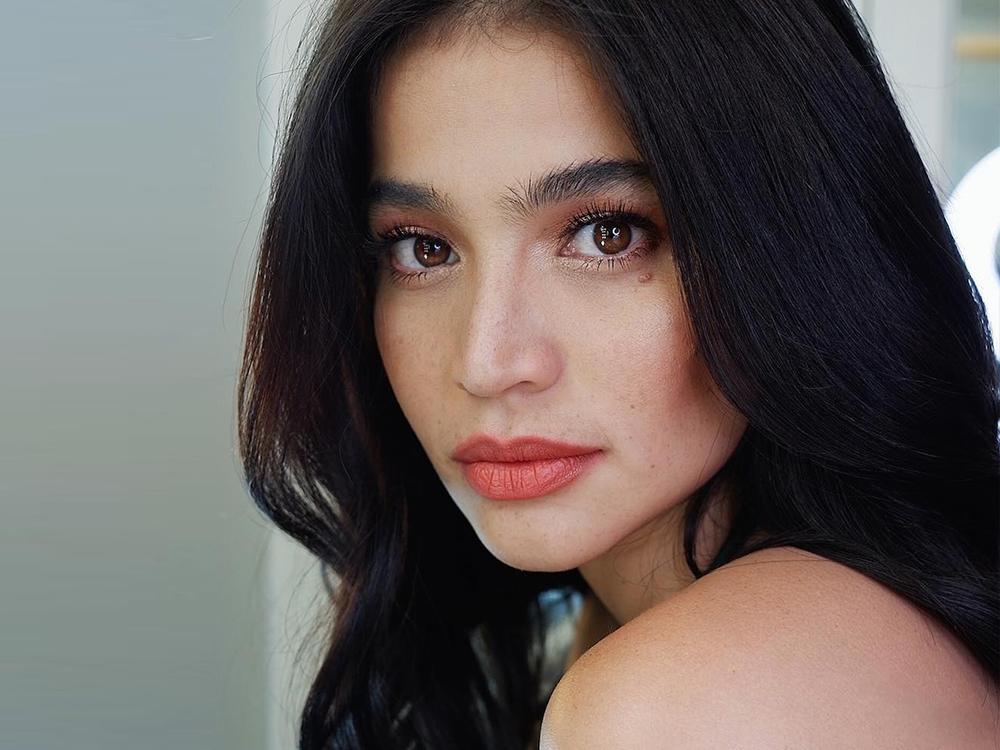 ana curtis