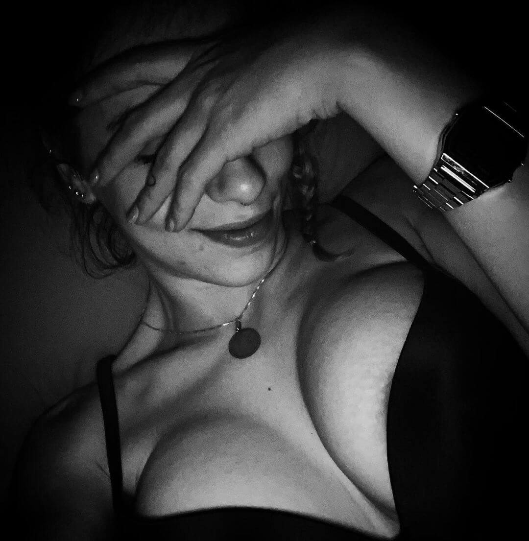 citas con chicas sumisas