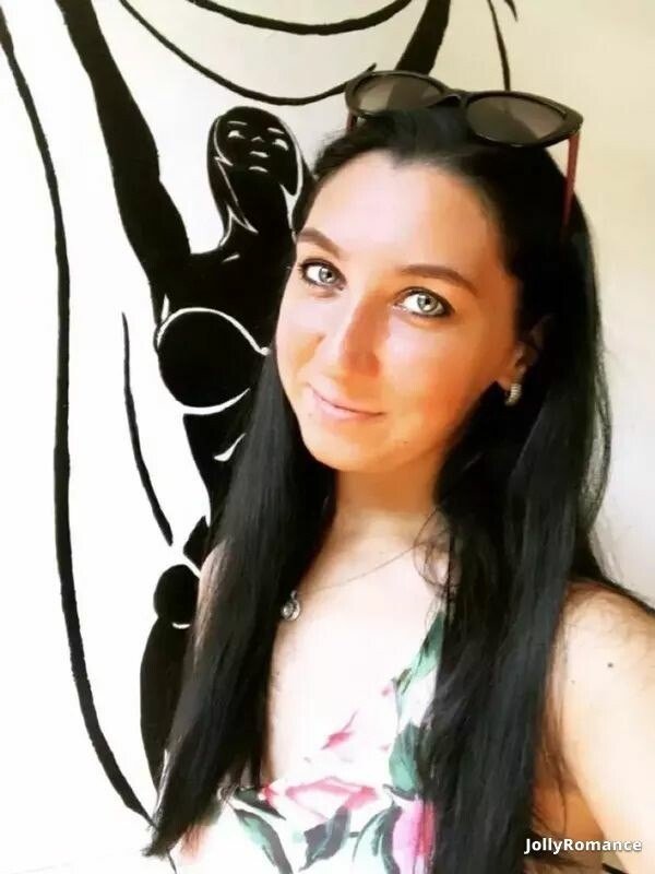 Oksana Profile image 1