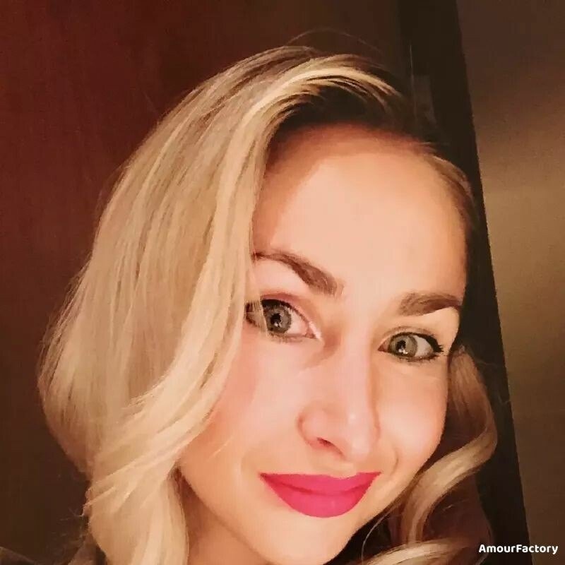 Alina, 32