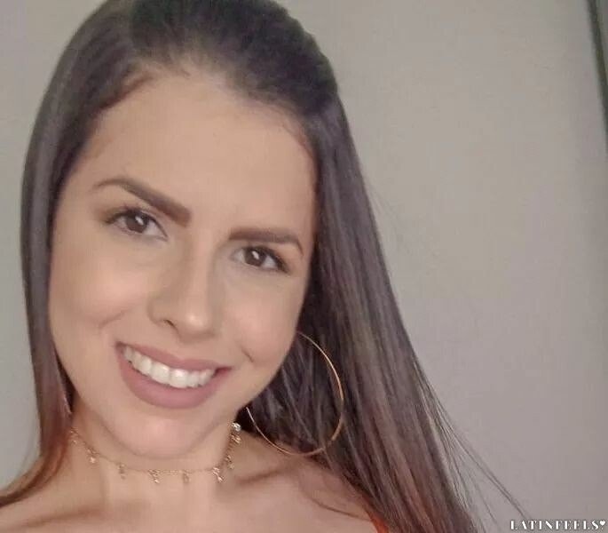 Bruna Profile image 5