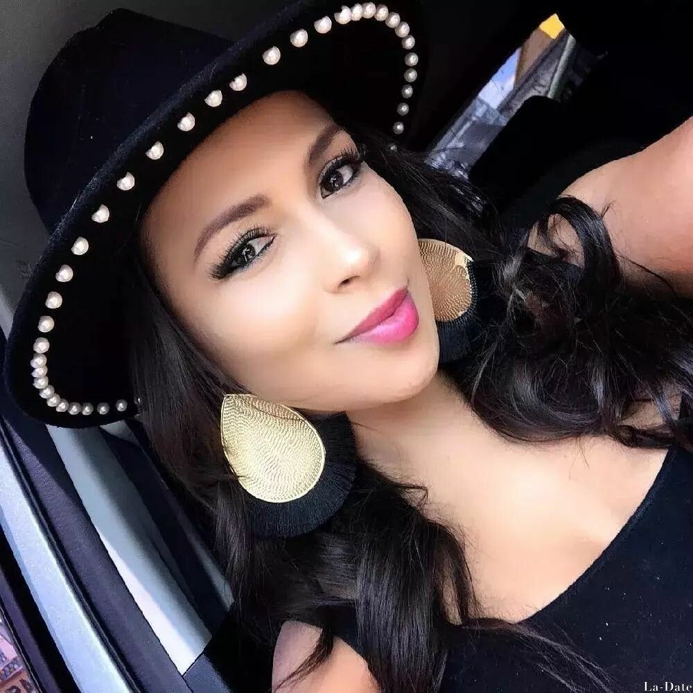 Cindy, 34