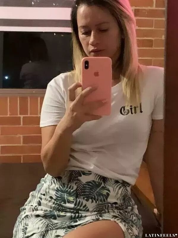 Maria, 32
