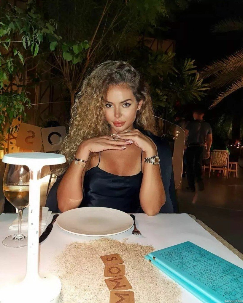 Karina Profile image 3