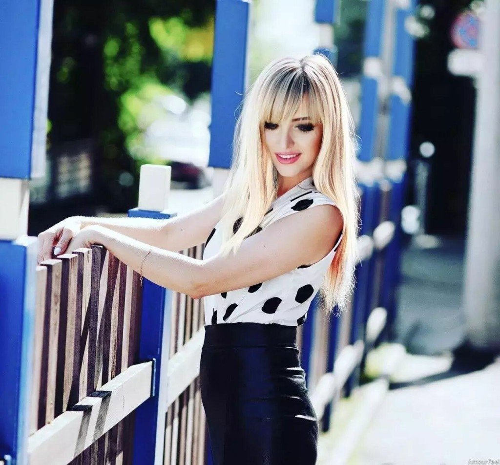 Olena Profile image 6