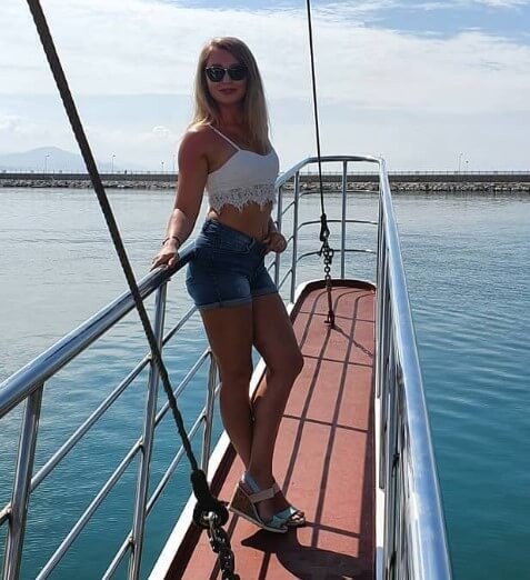Anna Profile image 6