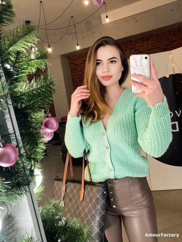 Krystyna, 21