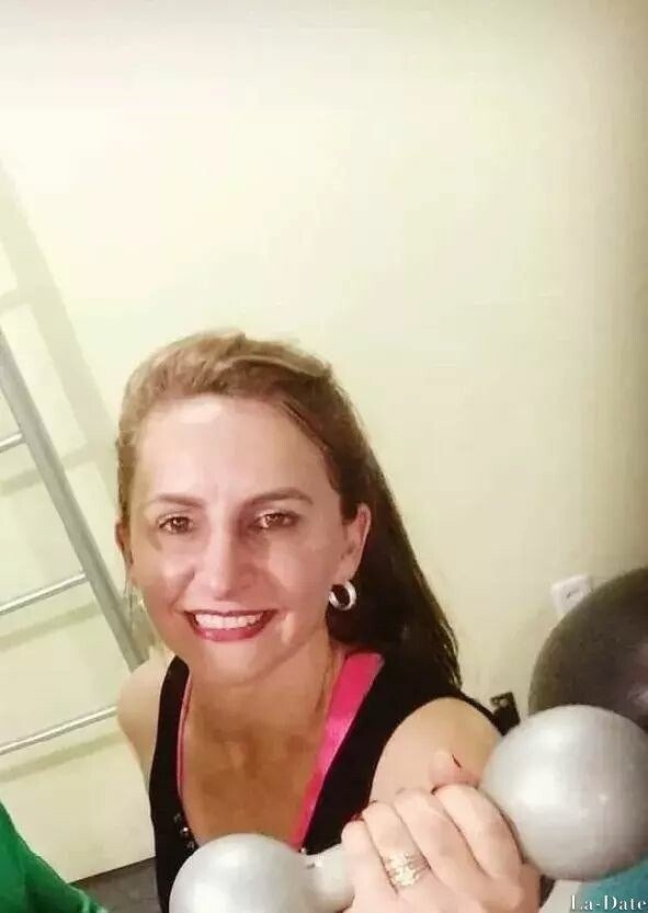 Angela, 42