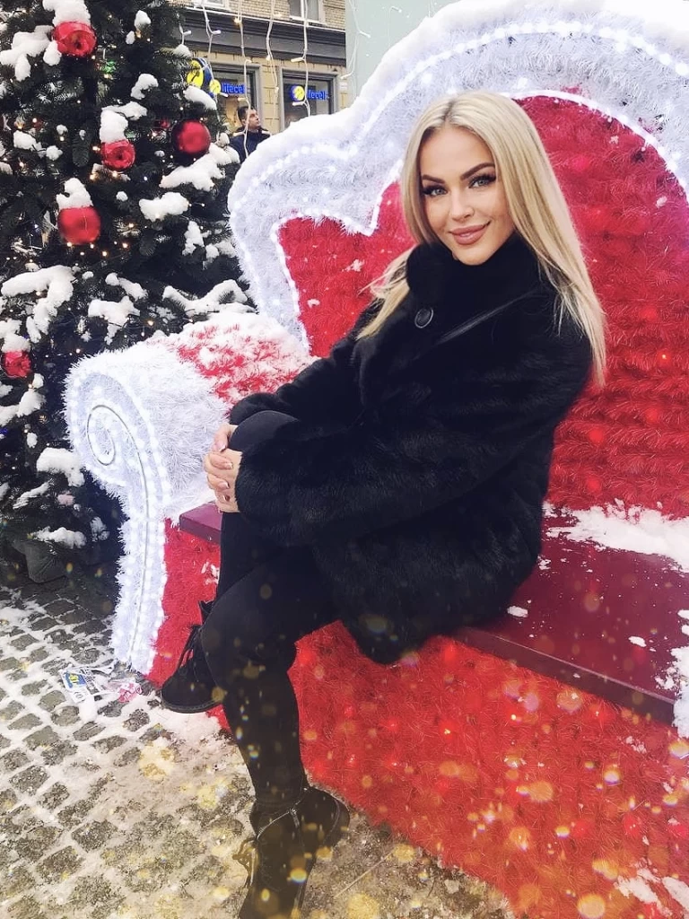 Marianna Profile image 16