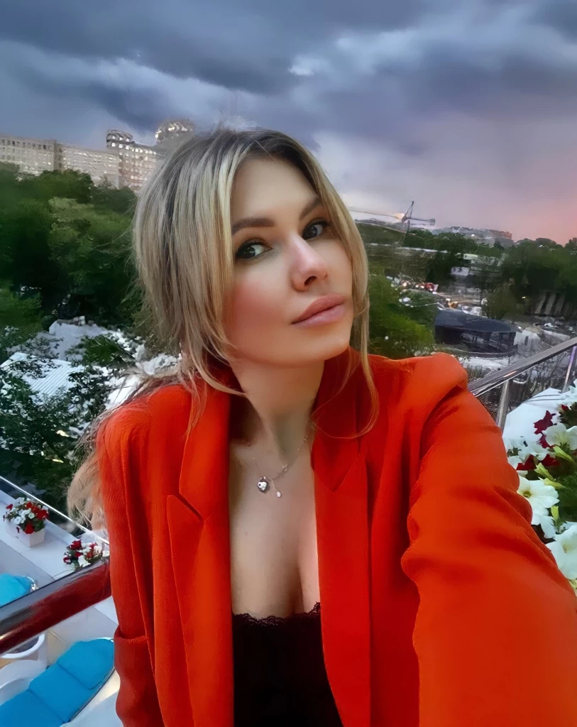 Olha Profile image 14